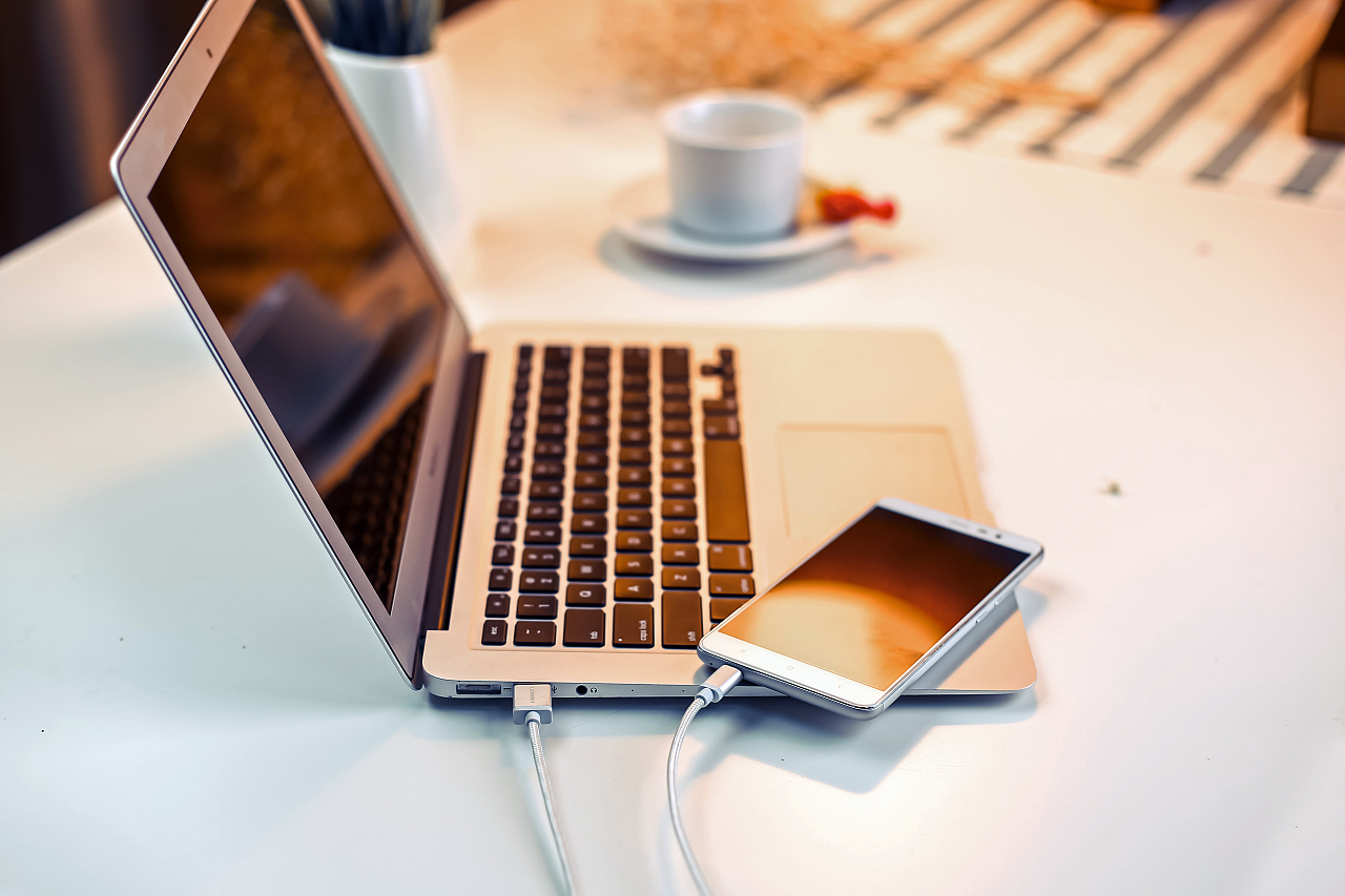 星图视觉 数码配件电商摄影的专业创意之道